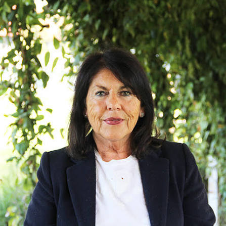 Dra. María de la Luz Mora